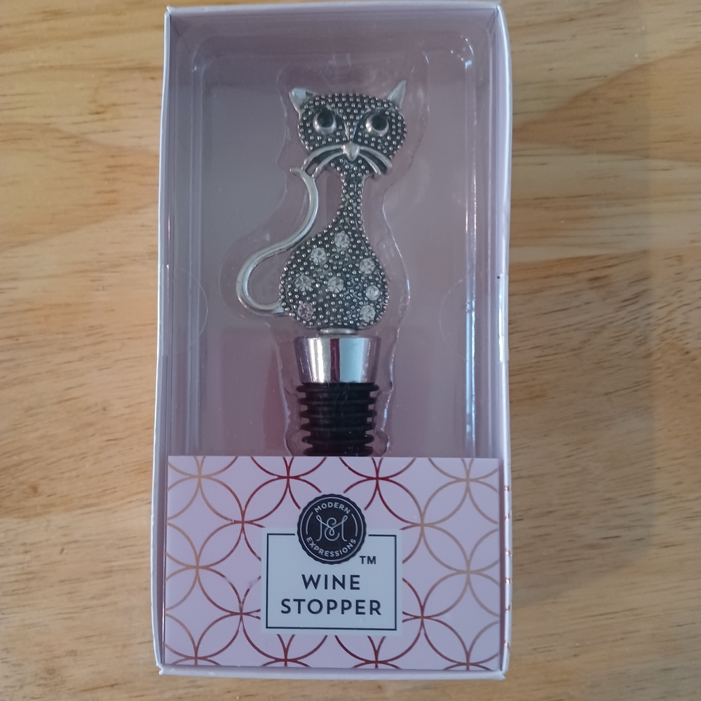 New Modern Expressions Cat Rhinestone  Wine Bottle Stopper.